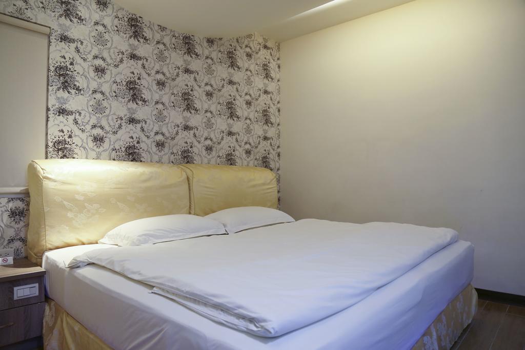 德瑞旅店direct Hotel Kaohsiung Exterior foto