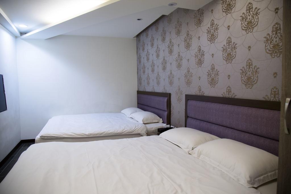 德瑞旅店direct Hotel Kaohsiung Exterior foto
