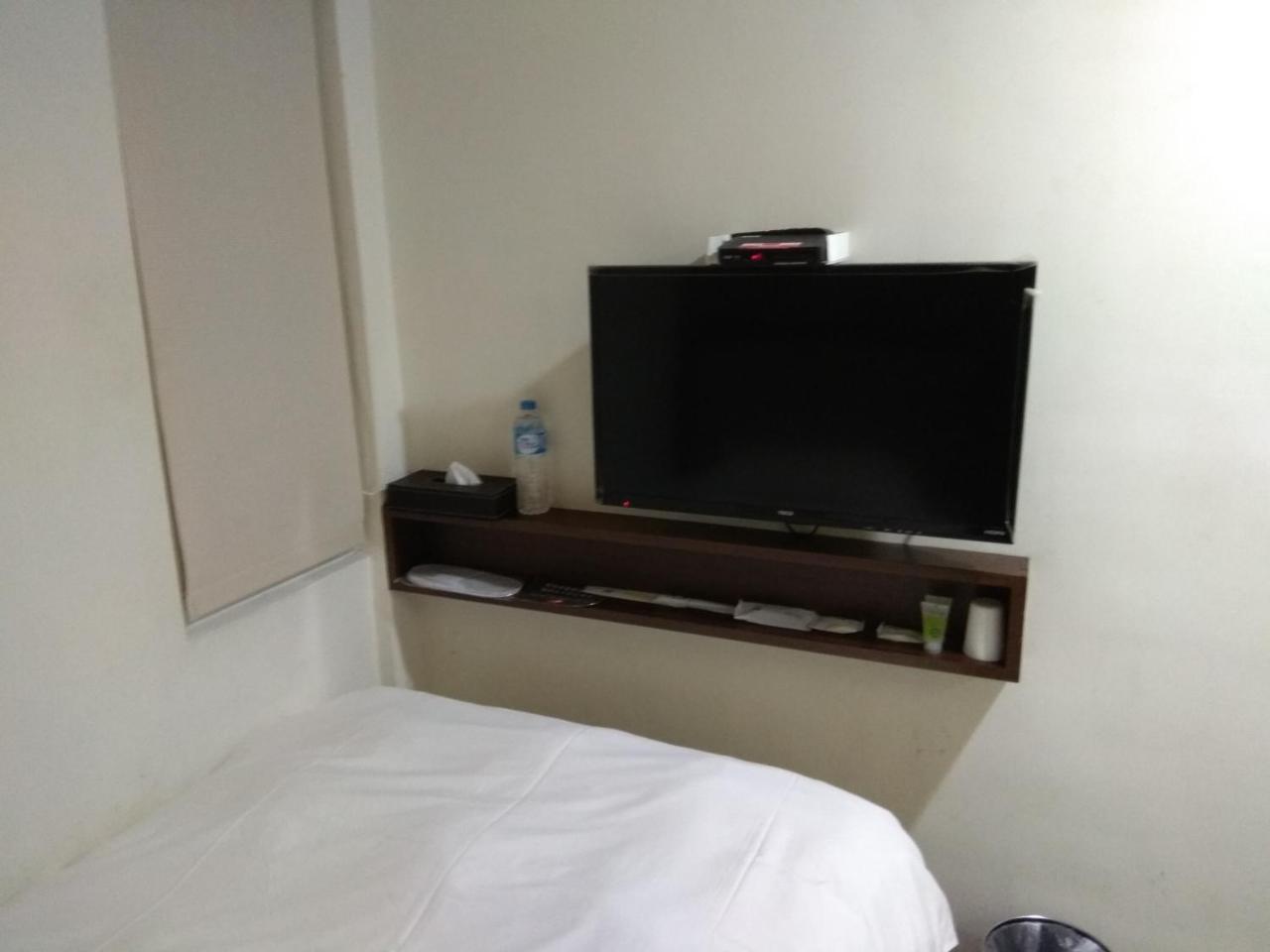 德瑞旅店direct Hotel Kaohsiung Exterior foto