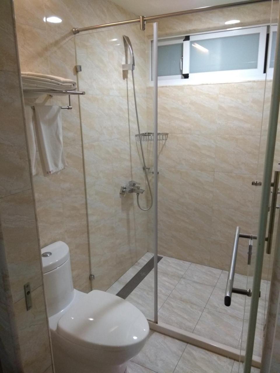 德瑞旅店direct Hotel Kaohsiung Exterior foto